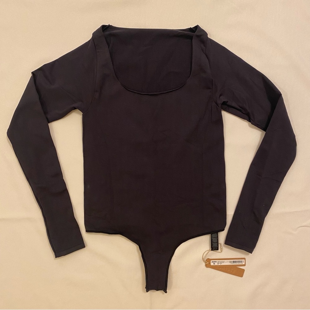 SKIMS Essential Scoop Neck Long Sleeve Bodysuit